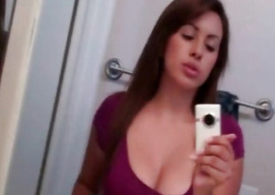 Nice-looking Busty Hottie Shows Naked In A Mirror Selfie